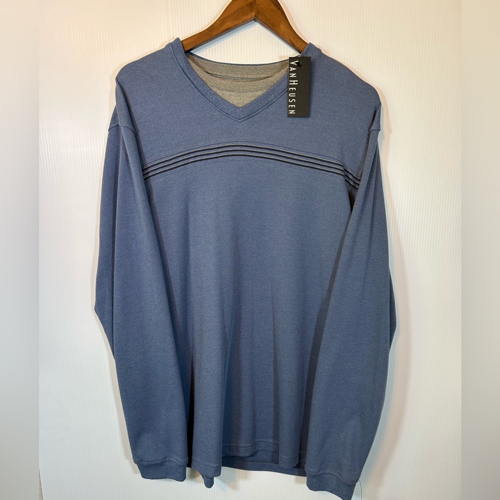 Van Heusen Blue V-Neck Long Sleeve Shirt Size Large